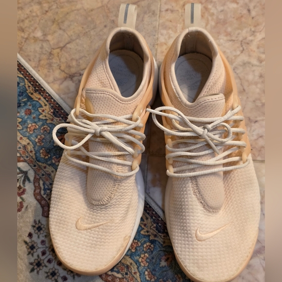 Nike Air Presto Premium Gold Star Color Cream And White - Picture 4 of 14